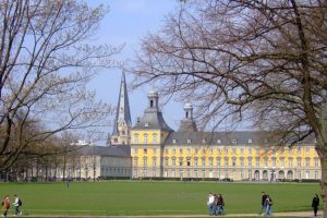 德國 - 波昂大學 University of Bonn University of Houston